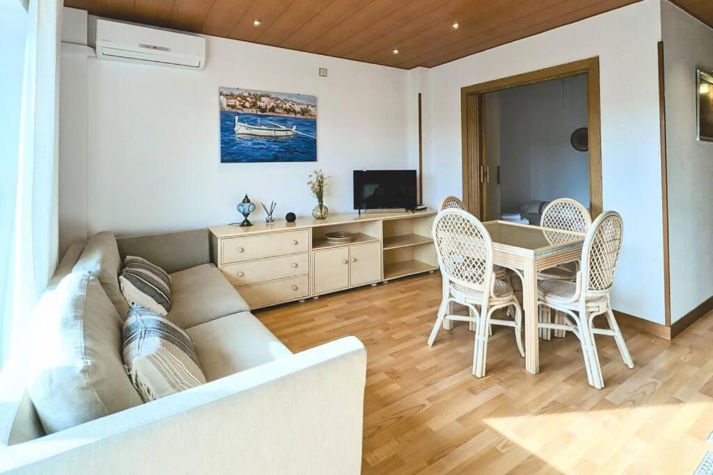 Apartamento Piscina En Platja Daro By Host&Joy Castell-Castell-Platja d'Aro Buitenkant foto